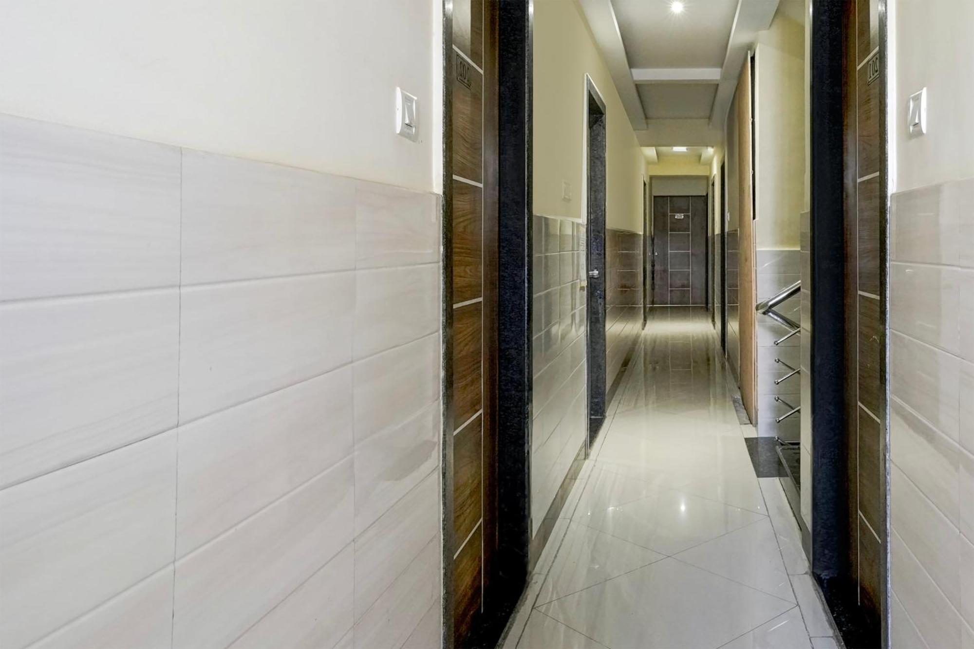 Super Hotel O Chhatrapati Nagar Širdi Exteriér fotografie