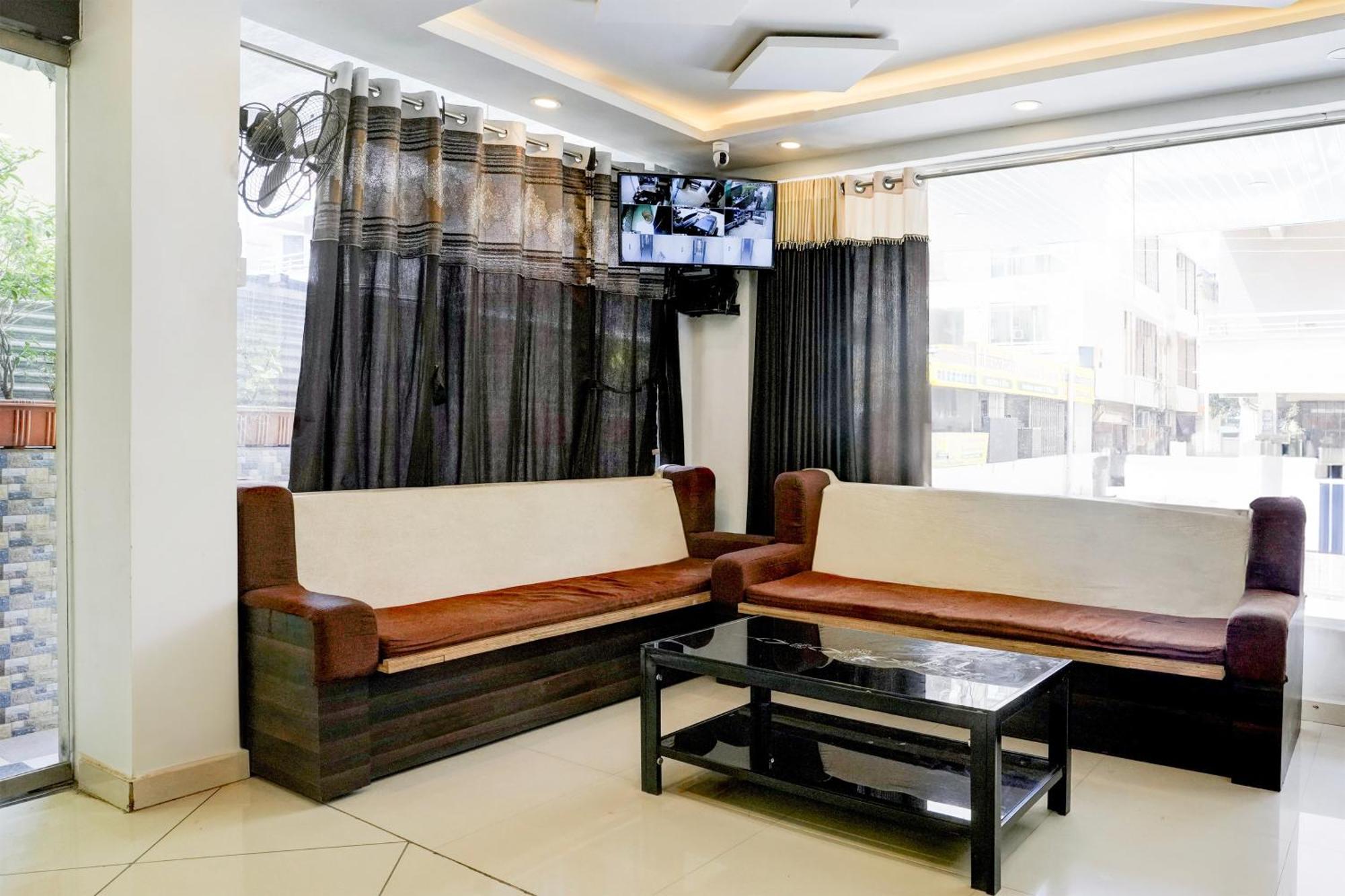 Super Hotel O Chhatrapati Nagar Širdi Exteriér fotografie